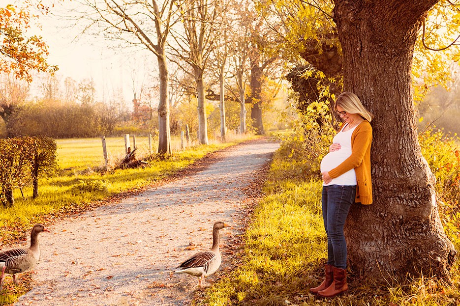 Babybauchfotografie-natuerlich